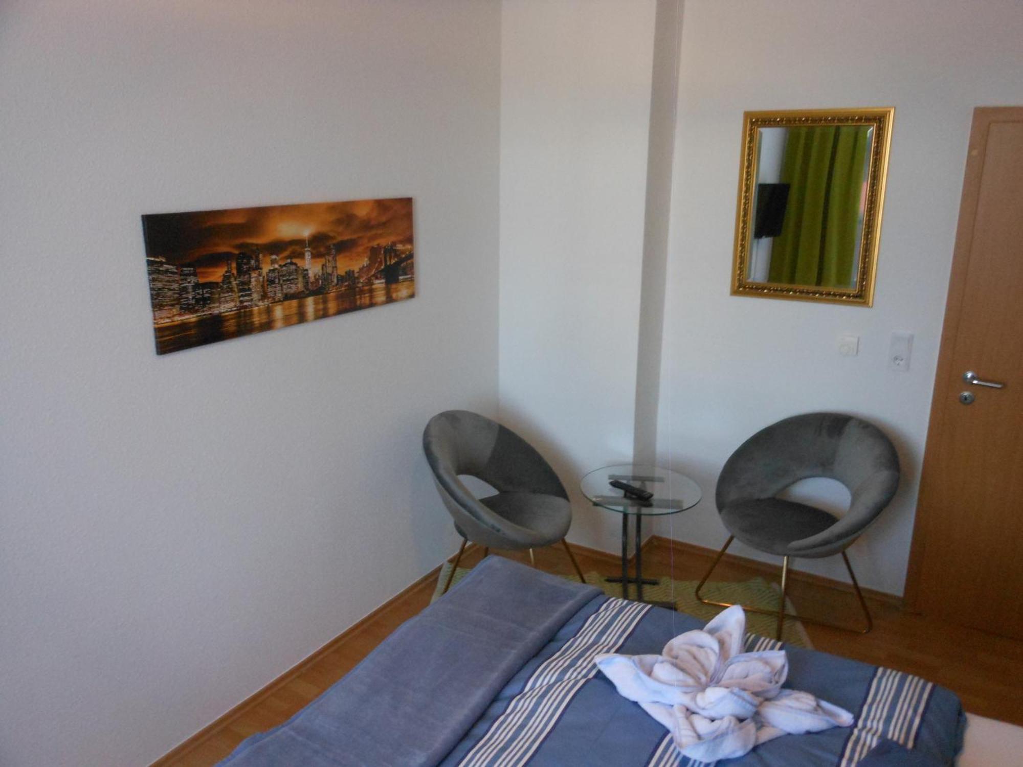 Pension Am Werder Bernburg Phòng bức ảnh