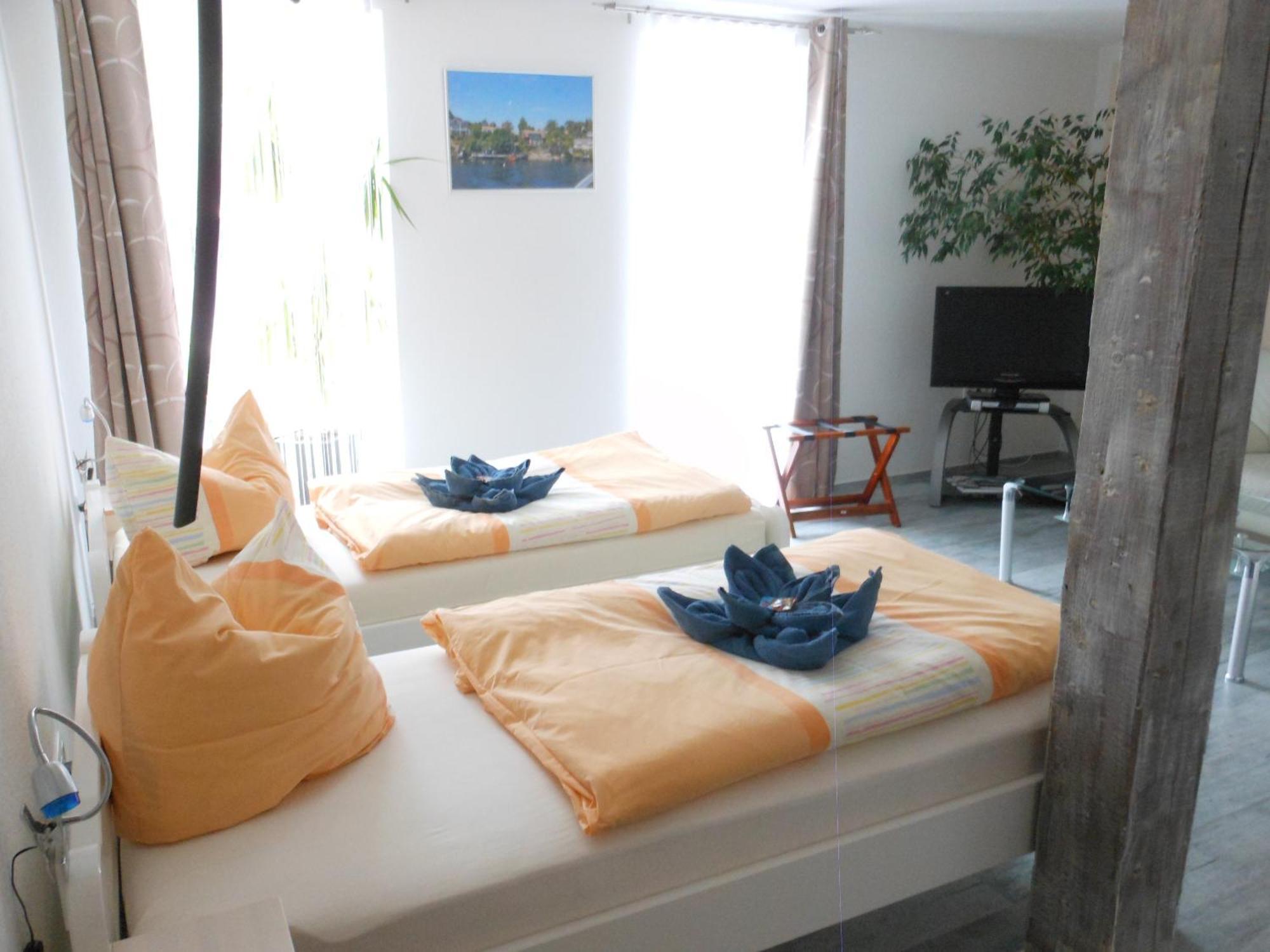 Pension Am Werder Bernburg Phòng bức ảnh