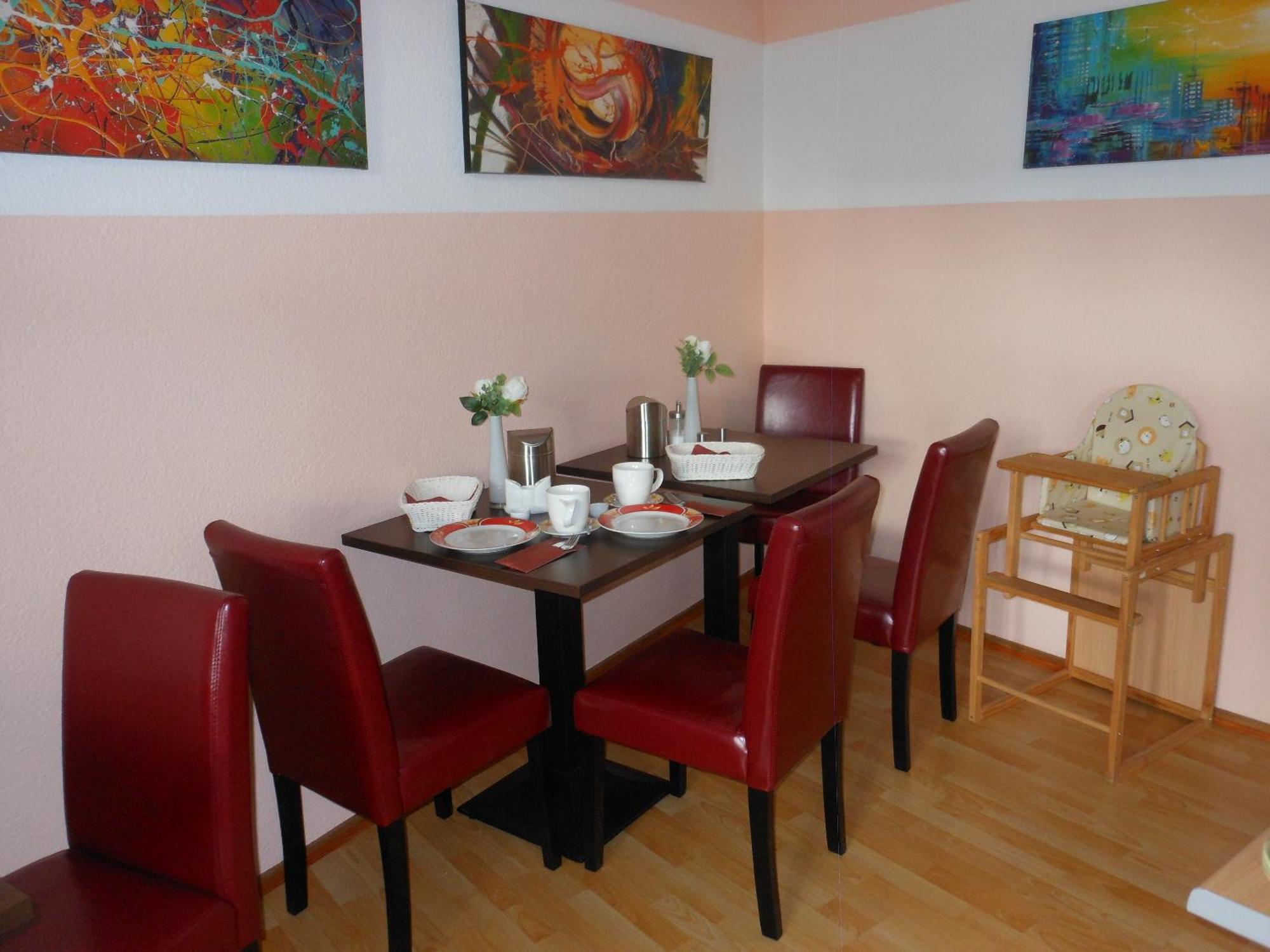 Pension Am Werder Bernburg Ngoại thất bức ảnh