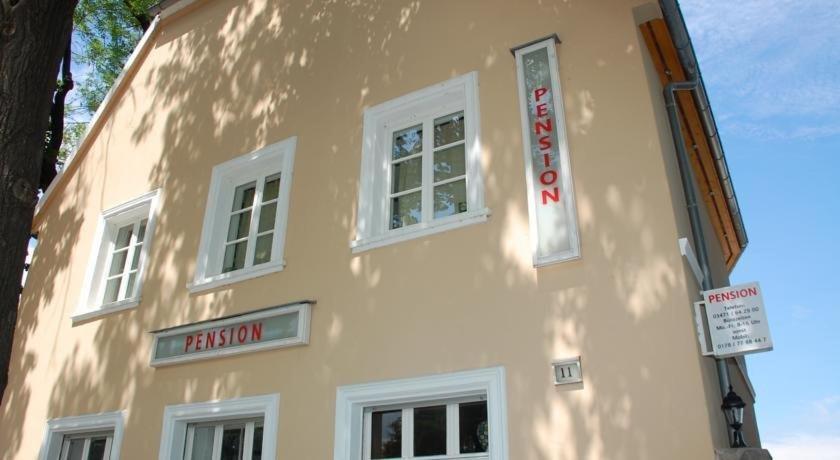 Pension Am Werder Bernburg Ngoại thất bức ảnh